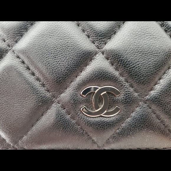 SOLD Chanel Classic O Case - Picture 5 of 9